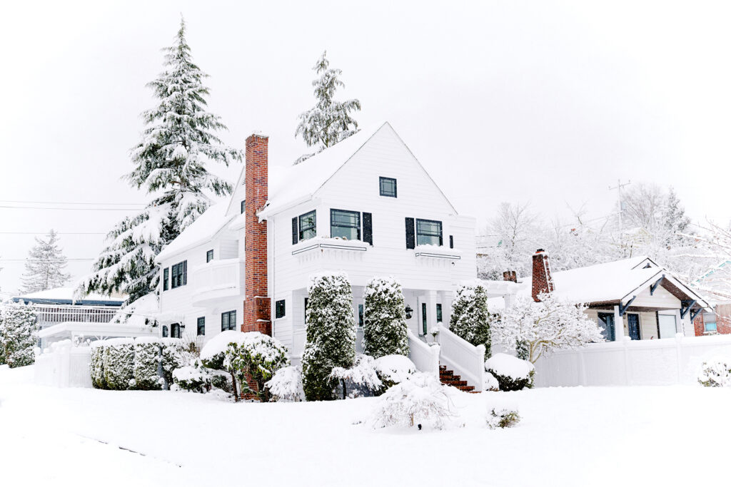 Great Lakes Auto Home Insurance - How Snowbirds Should Winterize Their Homes